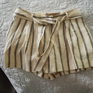 NWT - Ann Taylor Loft tie waist short - 2P